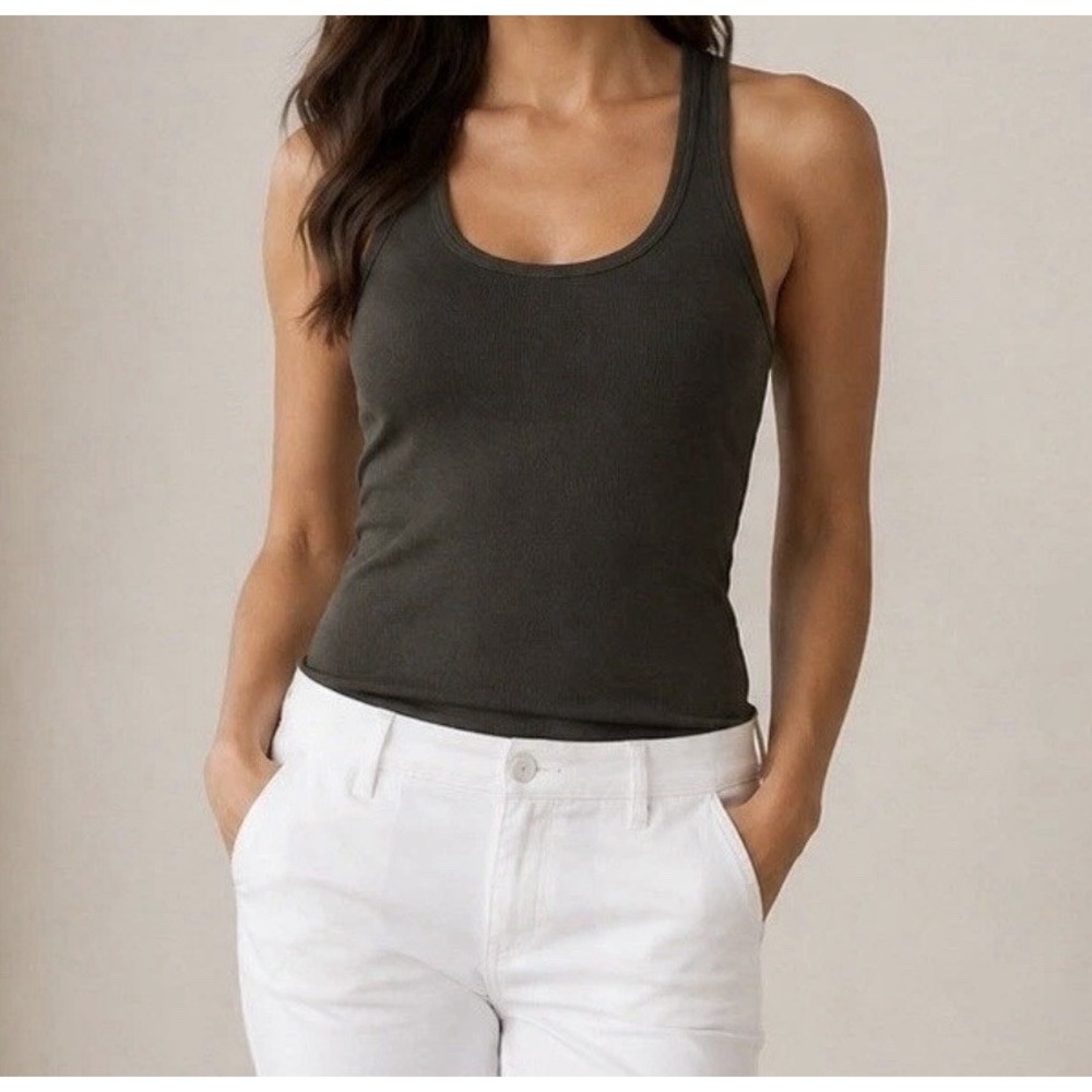Vince Black Scoop Neck Rib Tank Top Size XL Classic Layering Minimalist Basic